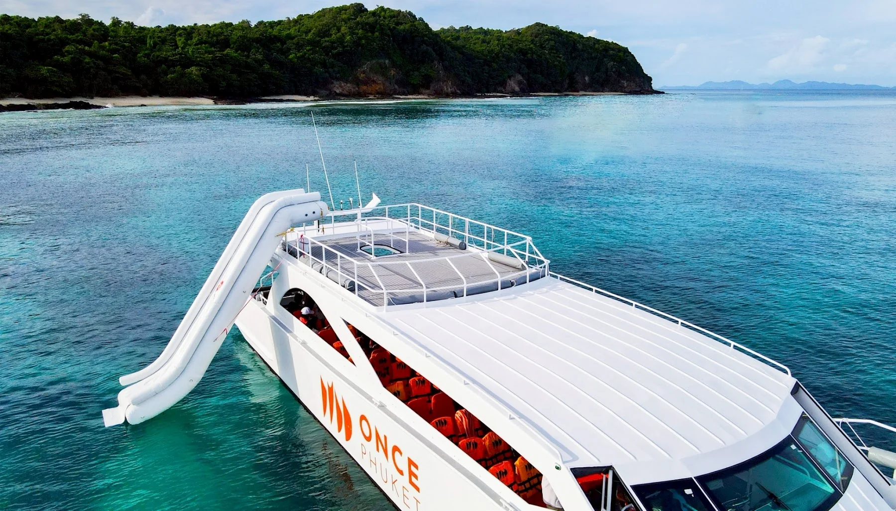 Speed Catamaran 4 Engines speed catamaran in coastal waters